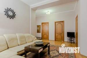 3-к квартира, посуточно, 65м2, 1/1 этаж