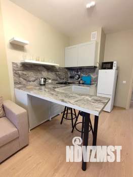 1-к квартира, посуточно, 40м2, 2/10 этаж