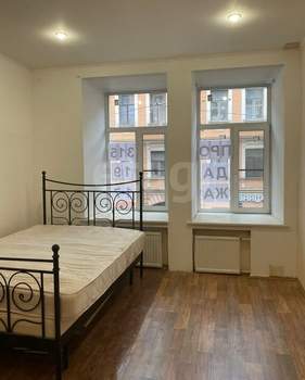 4-к квартира, на длительный срок, 140м2, 2/4 этаж