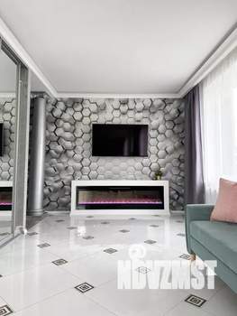 Студия квартира, посуточно, 40м2, 8/10 этаж