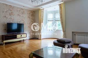 3-к квартира, на длительный срок, 163м2, 2/4 этаж