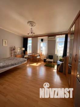 Студия квартира, посуточно, 40м2, 6/6 этаж