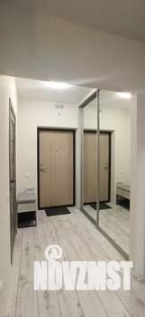 Студия квартира, посуточно, 28м2, 5/18 этаж