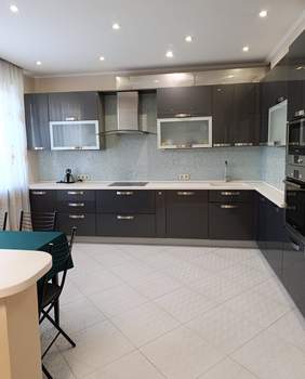 3-к квартира, на длительный срок, 80м2, 3/18 этаж