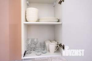 Студия квартира, посуточно, 35м2, 1/4 этаж