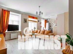 Студия квартира, посуточно, 42м2, 3/5 этаж