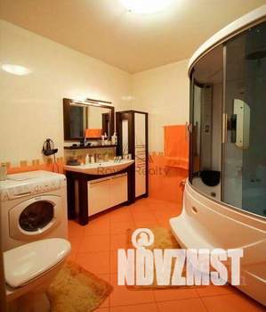 3-к квартира, на длительный срок, 122м2, 2/8 этаж