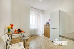 1-к квартира, посуточно, 42м2, 7/25 этаж