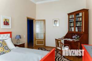 5-к квартира, посуточно, 100м2, 4/5 этаж