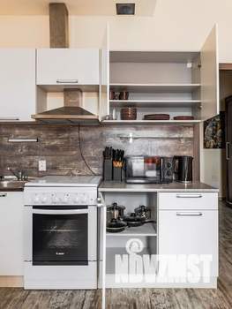 Студия квартира, посуточно, 36м2, 2/10 этаж