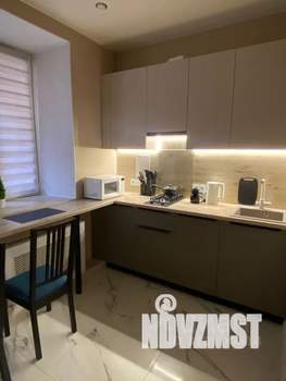1-к квартира, посуточно, 44м2, 1/6 этаж