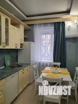 2-к квартира, посуточно, 42м2, 1/5 этаж