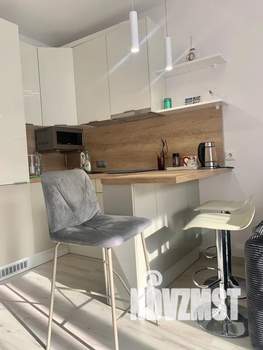 Студия квартира, посуточно, 27м2, 10/17 этаж