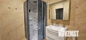 Студия квартира, посуточно, 43м2, 2/9 этаж