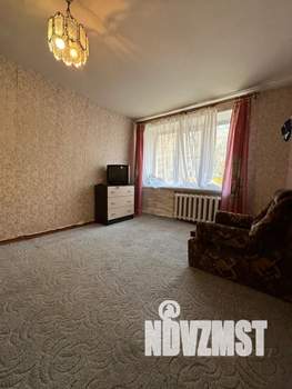 1-к квартира, посуточно, 35м2, 1/5 этаж