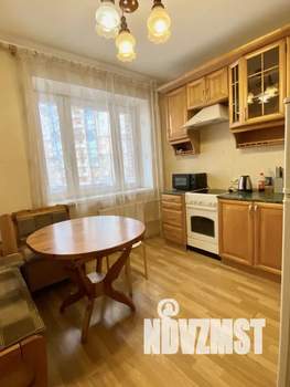 1-к квартира, посуточно, 38м2, 3/23 этаж
