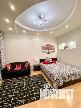 1-к квартира, посуточно, 40м2, 3/9 этаж