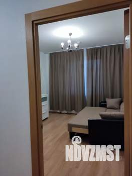 1-к квартира, посуточно, 41м2, 5/25 этаж