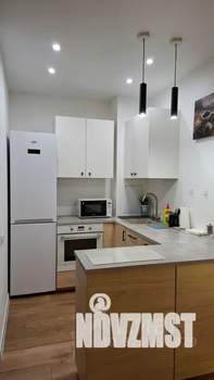 Студия квартира, посуточно, 34м2, 14/23 этаж