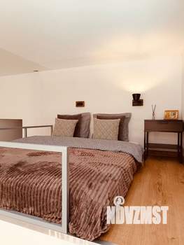 Студия квартира, посуточно, 45м2, 2/5 этаж