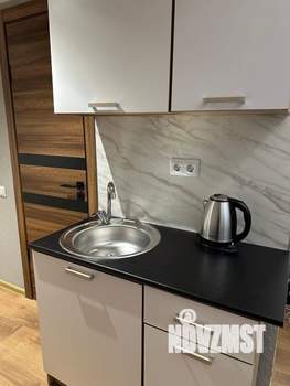 Студия квартира, посуточно, 35м2, 2/16 этаж