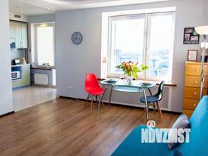 1-к квартира, посуточно, 65м2, 1/1 этаж