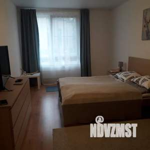 1-к квартира, посуточно, 39м2, 3/6 этаж