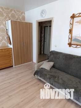 Студия квартира, посуточно, 28м2, 6/18 этаж