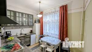 2-к квартира, посуточно, 44м2, 1/5 этаж