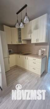 Студия квартира, посуточно, 31м2, 1/5 этаж