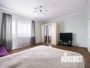 1-к квартира, посуточно, 53м2, 12/18 этаж