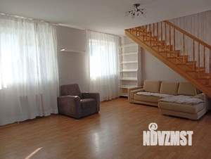 3-к квартира, на длительный срок, 130м2, 3/3 этаж