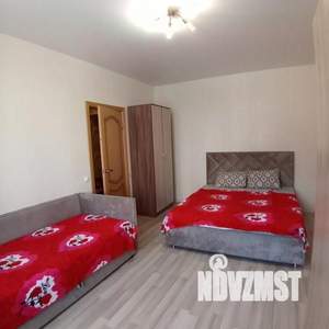 1-к квартира, посуточно, 39м2, 1/1 этаж