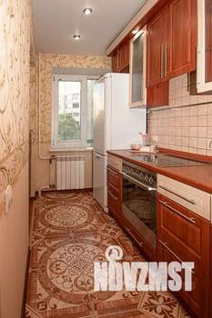 1-к квартира, посуточно, 32м2, 4/14 этаж