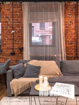 Студия квартира, посуточно, 44м2, 1/4 этаж