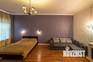 1-к квартира, посуточно, 60м2, 2/4 этаж