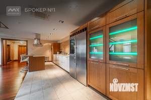 4-к квартира, на длительный срок, 280м2, 2/3 этаж