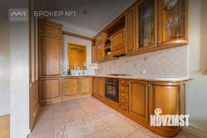 4-к квартира, на длительный срок, 156м2, 4/5 этаж