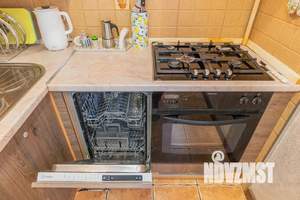 3-к квартира, посуточно, 64м2, 2/9 этаж