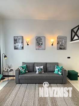 Студия квартира, посуточно, 35м2, 2/4 этаж