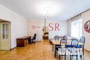 4-к квартира, на длительный срок, 130м2, 3/5 этаж