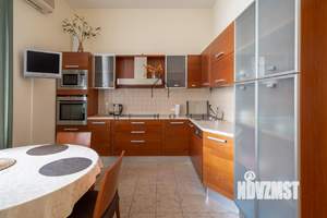 3-к квартира, на длительный срок, 127м2, 2/5 этаж