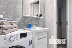 1-к квартира, посуточно, 35м2, 18/23 этаж