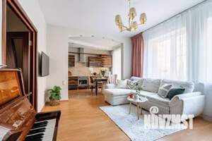 1-к квартира, посуточно, 60м2, 1/1 этаж