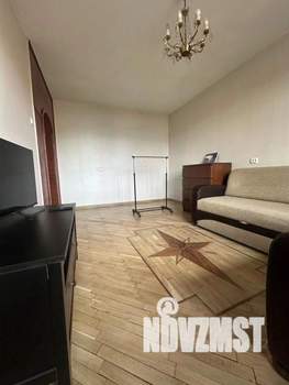 1-к квартира, посуточно, 49м2, 1/1 этаж