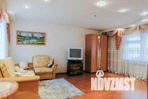 3-к квартира, посуточно, 90м2, 1/10 этаж