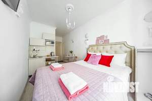 1-к квартира, посуточно, 14м2, 1/1 этаж