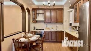 3-к квартира, посуточно, 75м2, 1/1 этаж