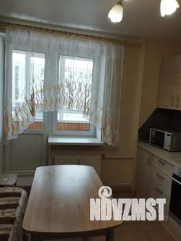 1-к квартира, посуточно, 33м2, 4/25 этаж