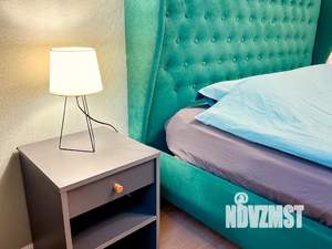 2-к квартира, посуточно, 60м2, 18/25 этаж